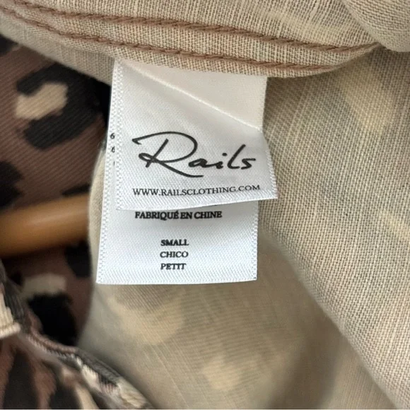 Rails Steffi Mountain Leopard-Print Cropped Button Up Jacket TencelLyocell Linen - Picture 9 of 12